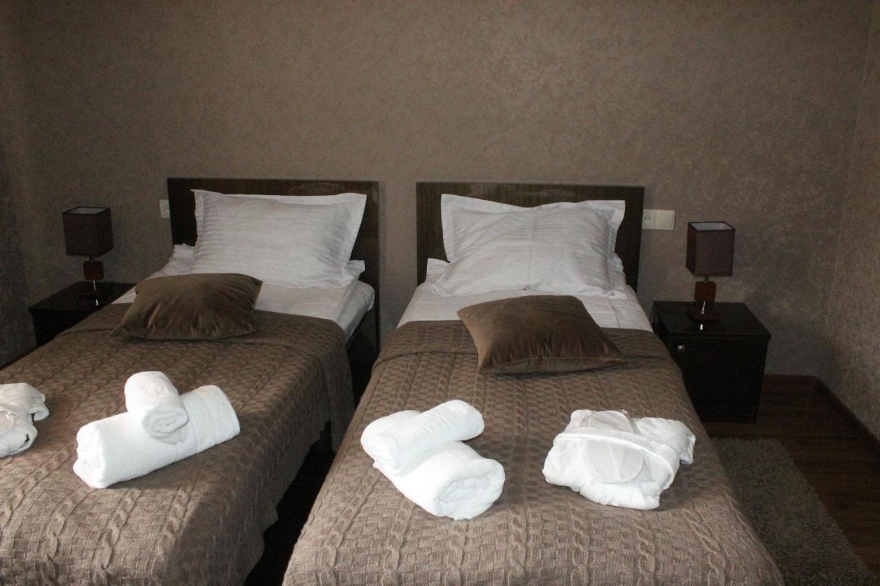 Golden Star Kazbegi Hotel Ngoại thất bức ảnh