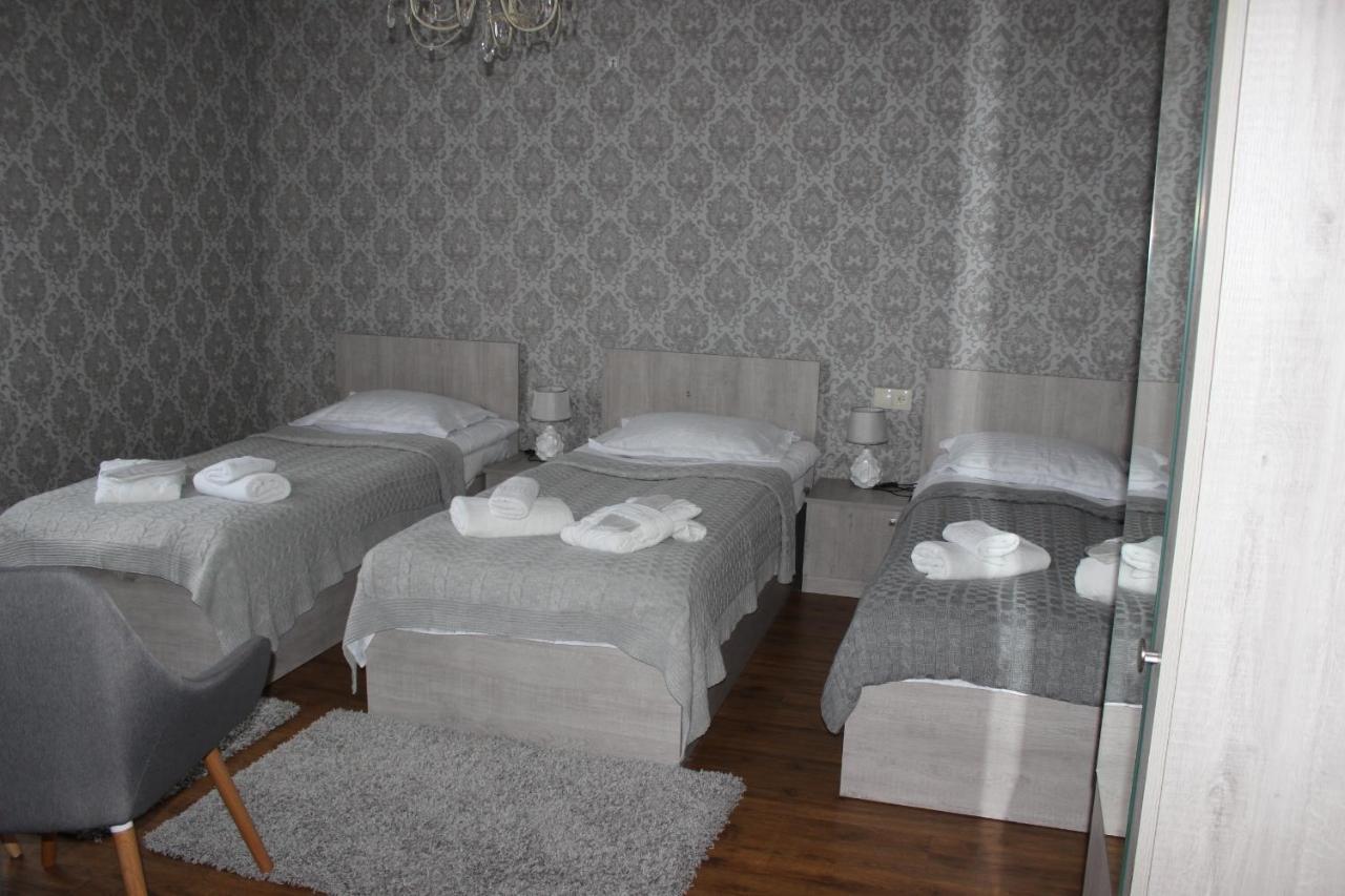 Golden Star Kazbegi Hotel Ngoại thất bức ảnh