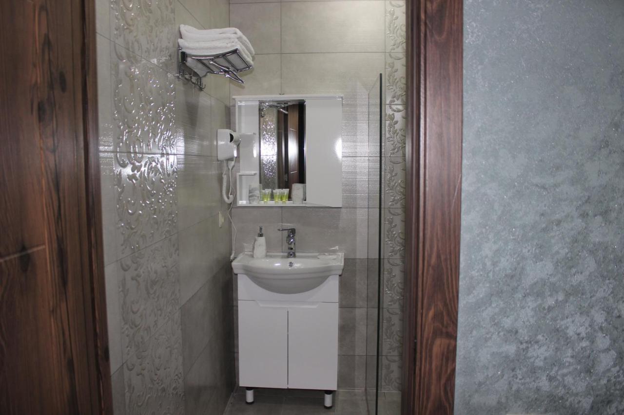 Golden Star Kazbegi Hotel Ngoại thất bức ảnh