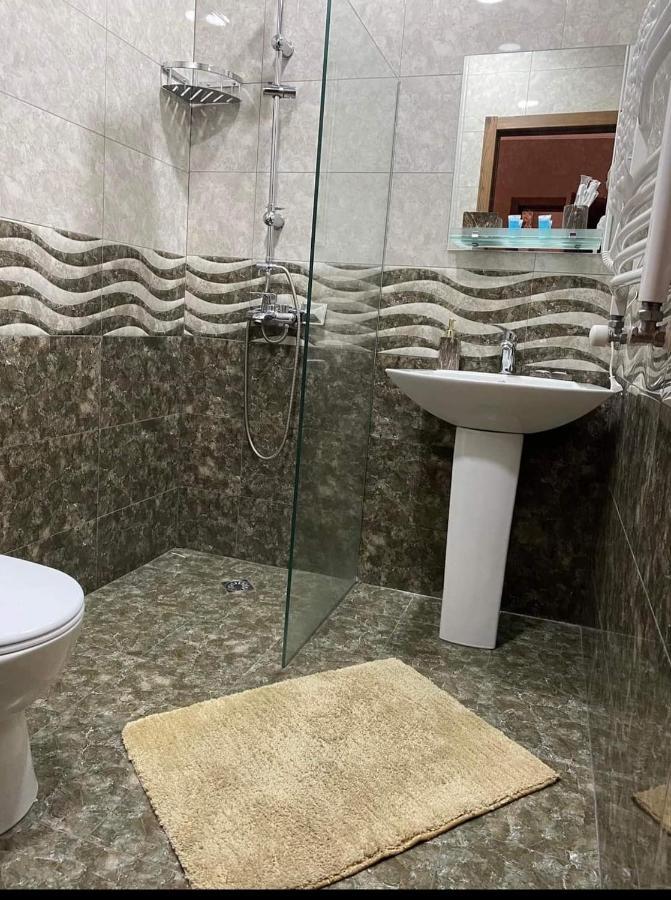Golden Star Kazbegi Hotel Ngoại thất bức ảnh