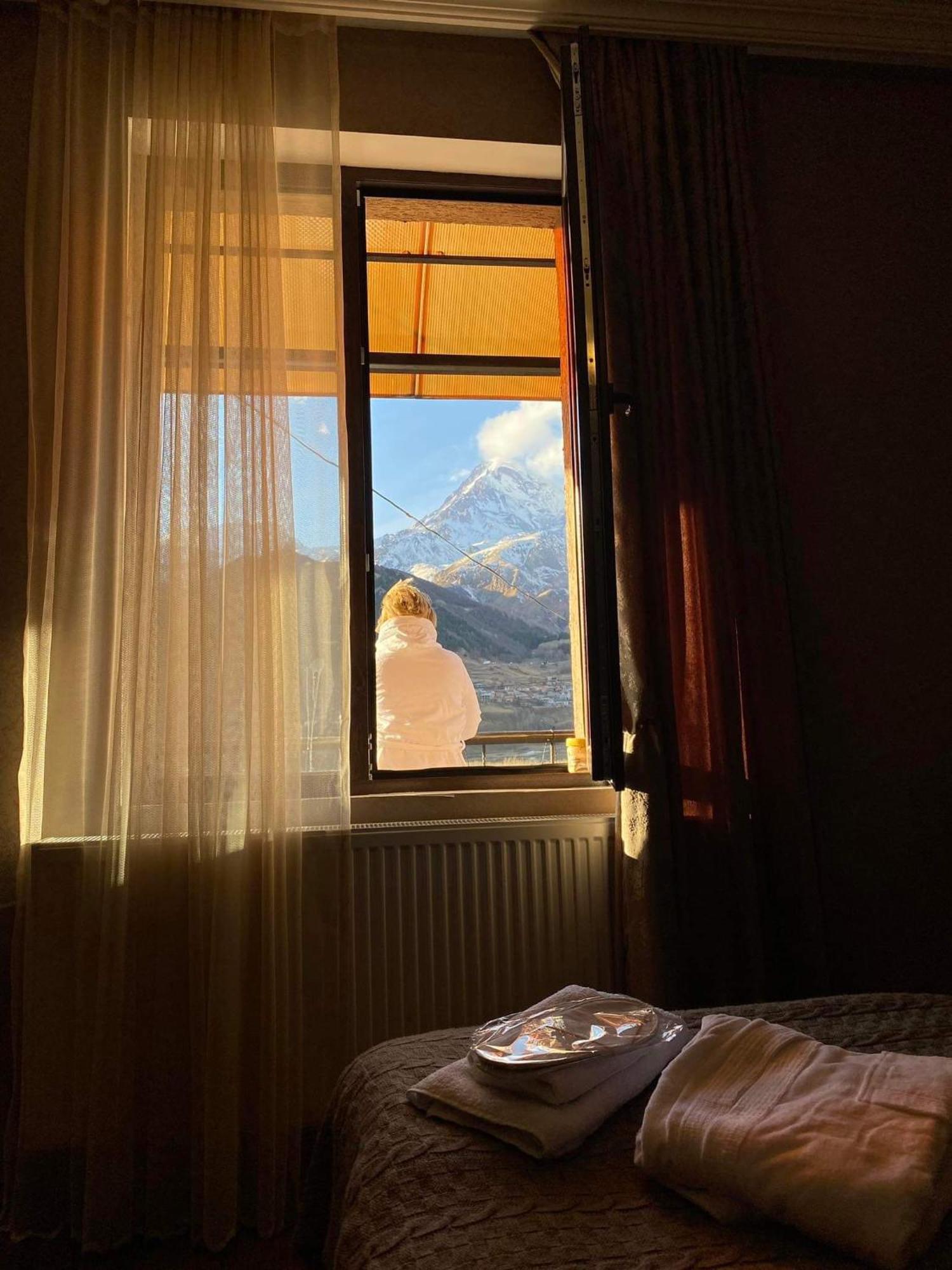 Golden Star Kazbegi Hotel Phòng bức ảnh