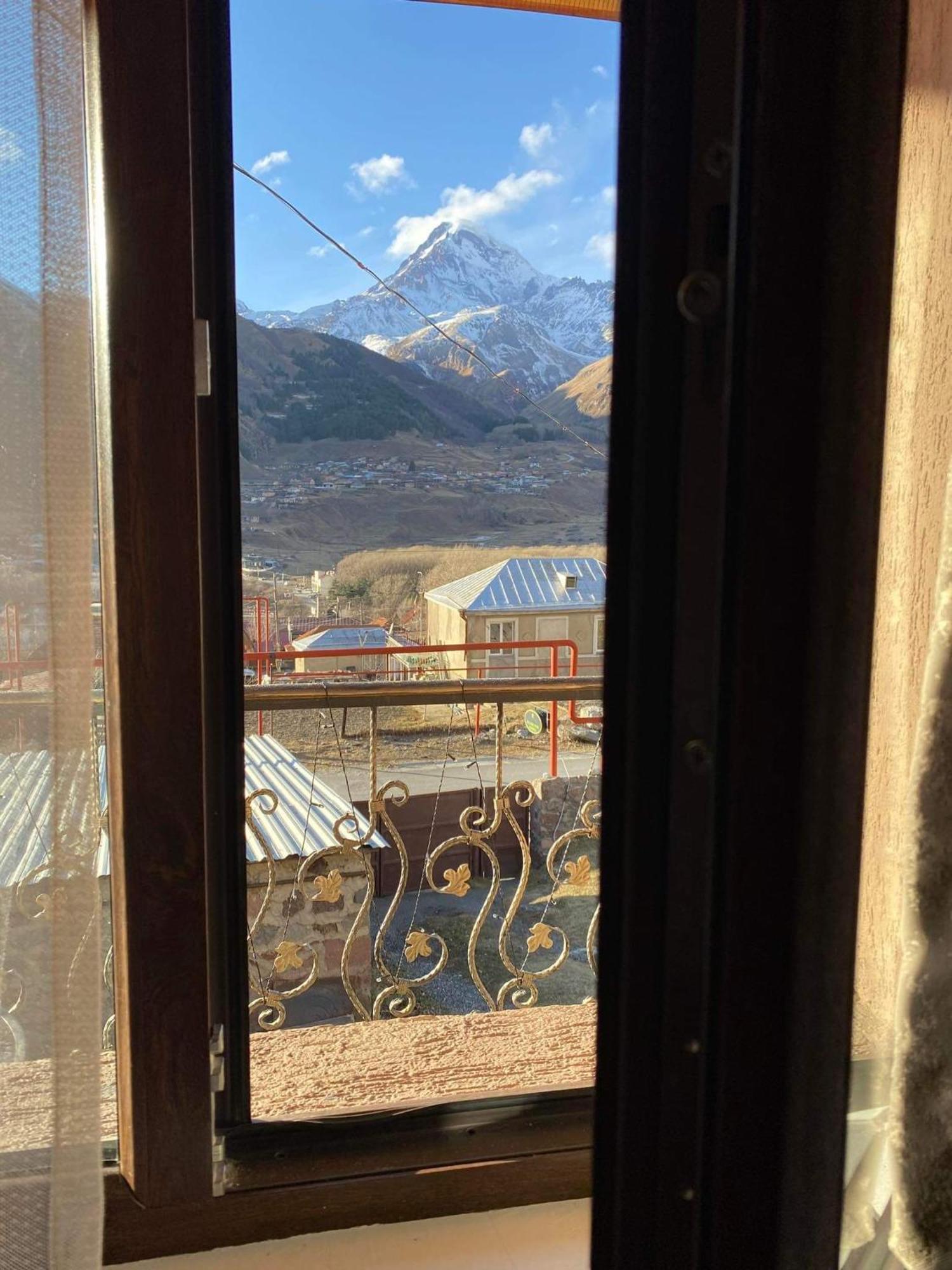 Golden Star Kazbegi Hotel Phòng bức ảnh