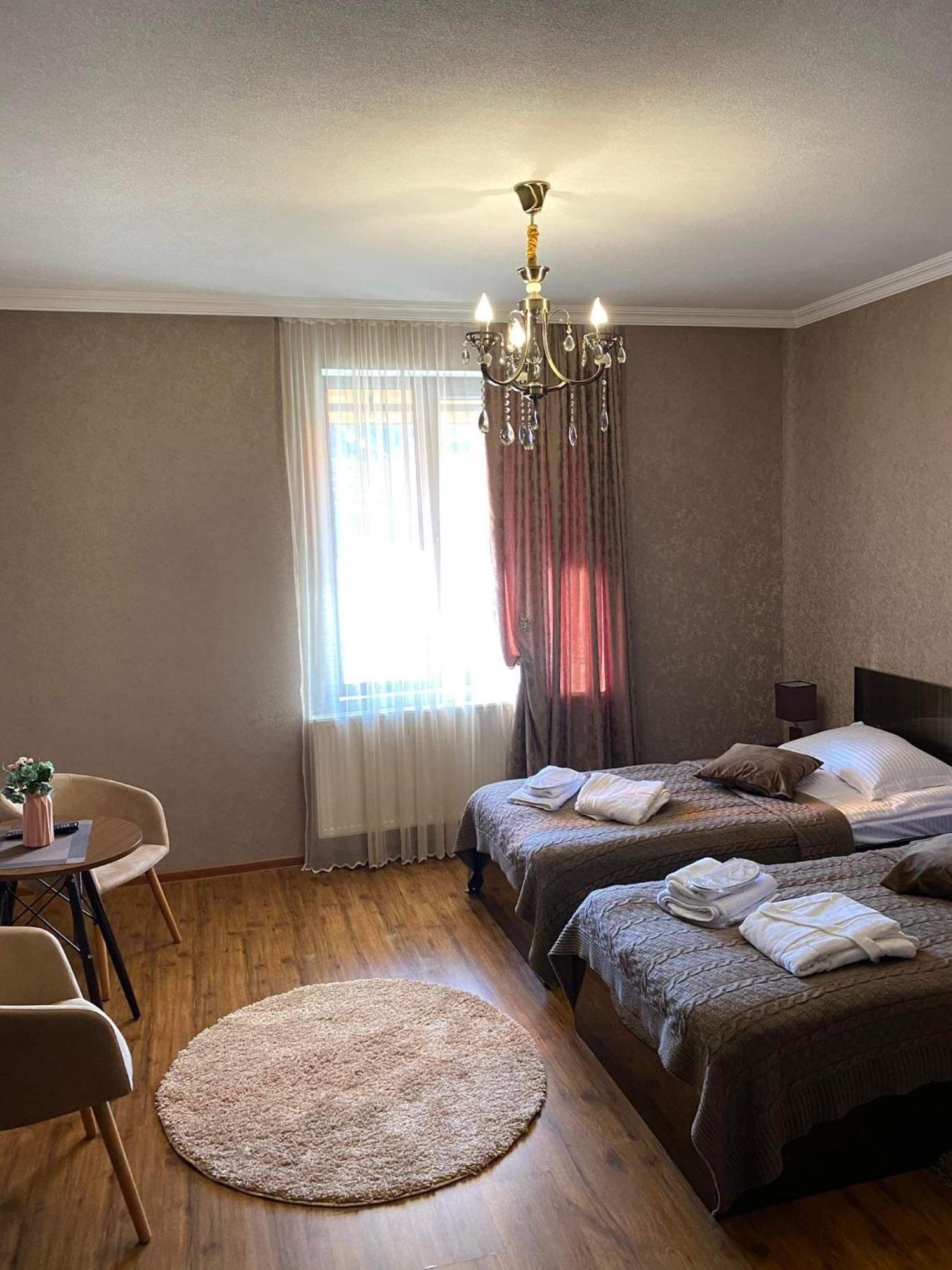 Golden Star Kazbegi Hotel Phòng bức ảnh